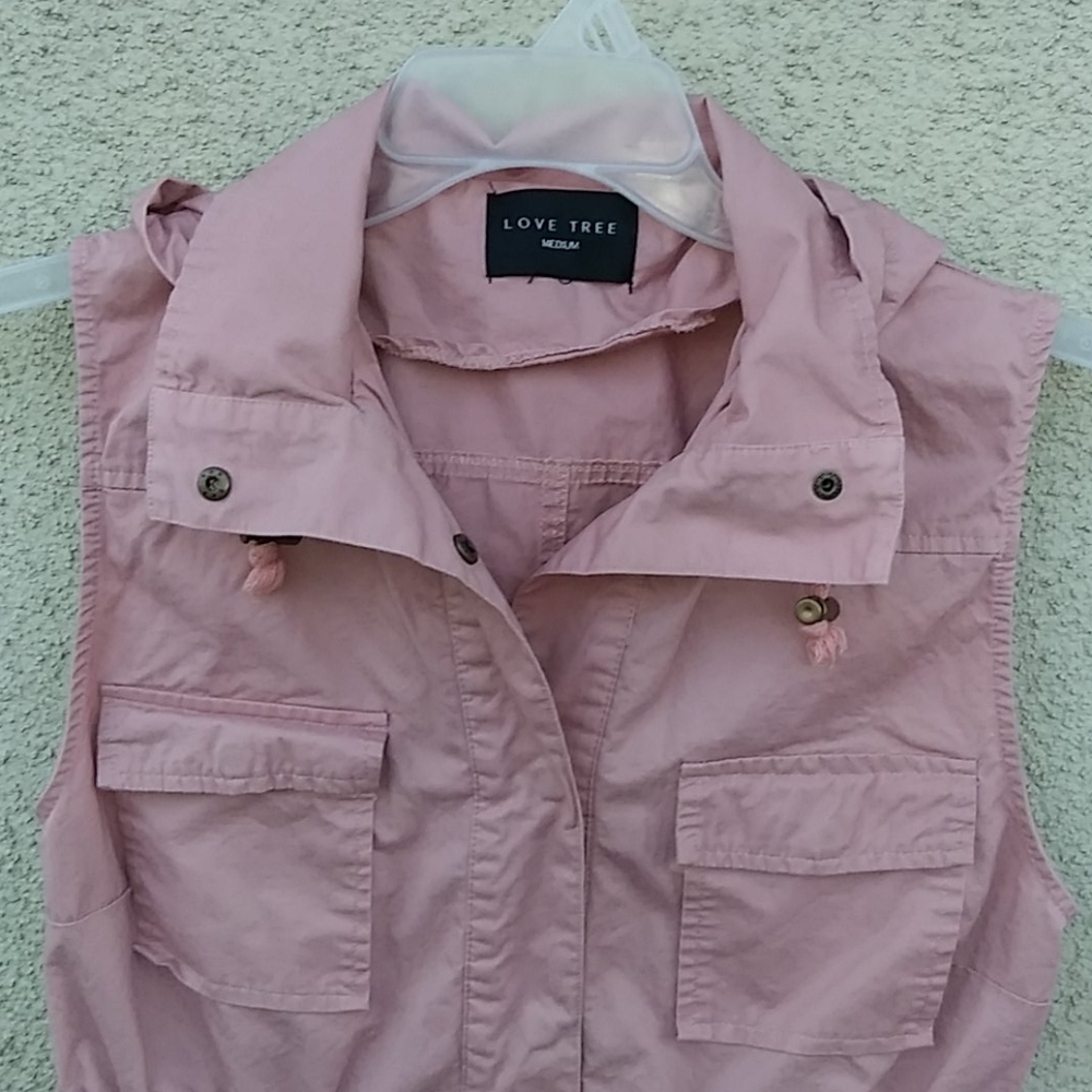 Love Tree Vest - Picture 3 of 9